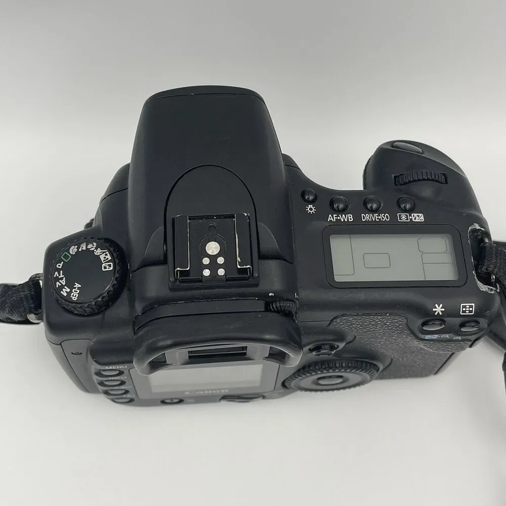 Canon EOS 20D DS126061 Digital Camera Body Only- As Is Not Tested Parts / Repair